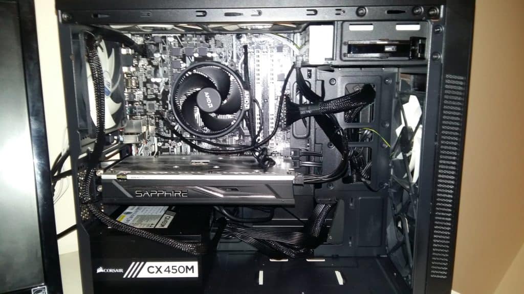 A final build with Corsair PSU Sapphire RX480 GPU and stock AMD Ryzen 1700 CPU