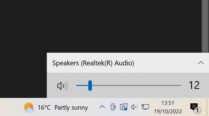 The Windows speaker selector dialog box showing Realtek speakers